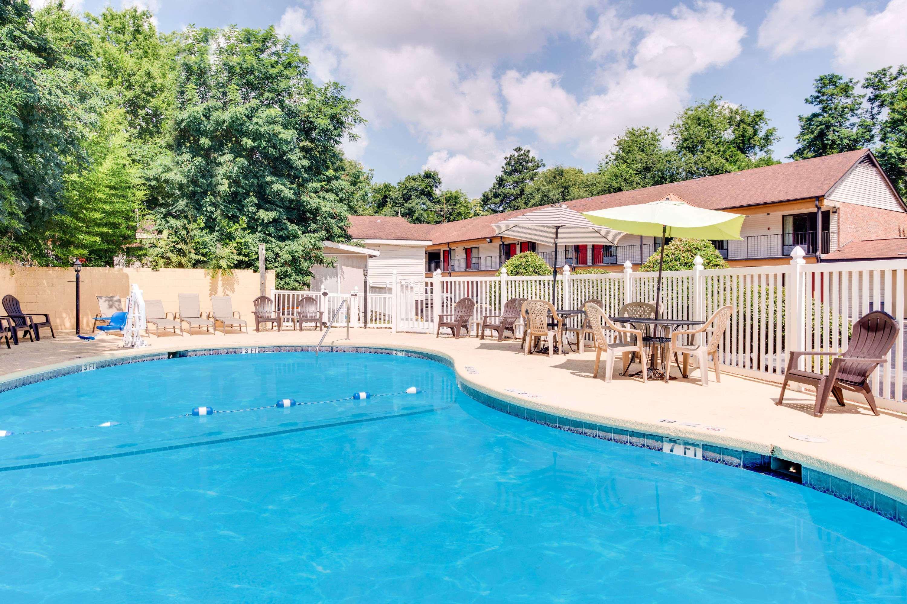 Americas Best Value Inn Aiken Exteriör bild